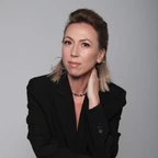 Юлия Шатова